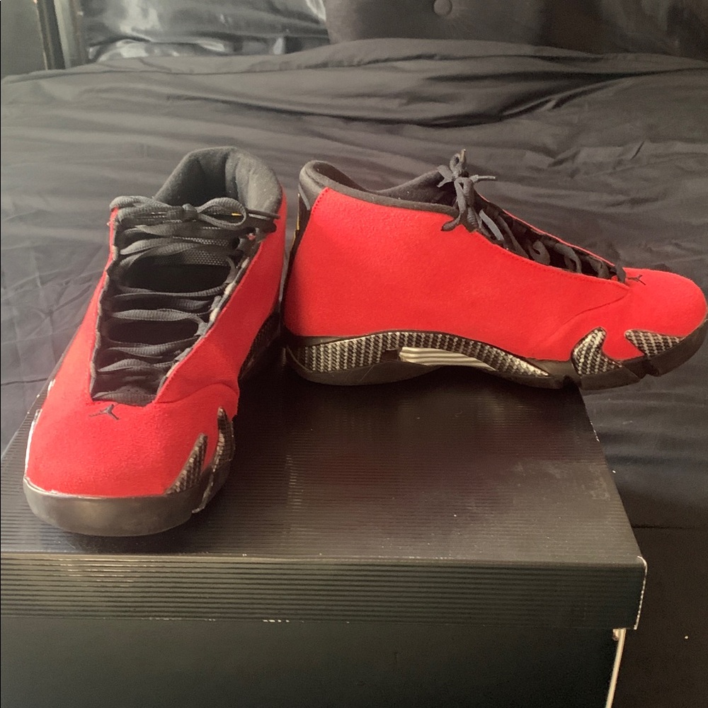 Jordan Red and Black Men's Shoes - Picture 7 of 8